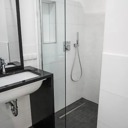 Neu gebautes Apartment mit Sonnenterasse in der Nähe vom Siebengebirge&Bonn Königswinter Exterior foto