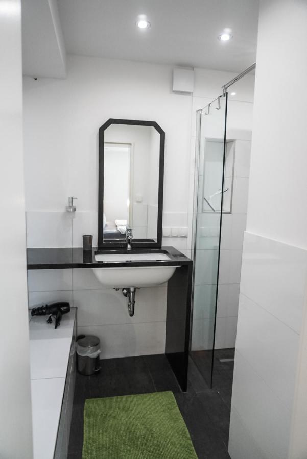 Apartment Neu Gebautes Mit Sonnenterasse In Der Naehe Vom Siebengebirge & Bonn Koenigswinter