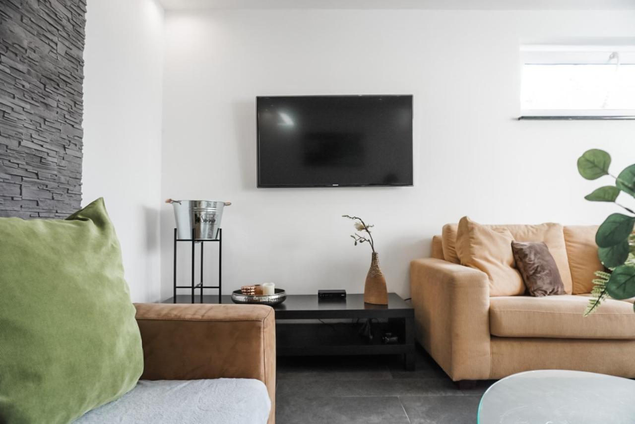 Neu Gebautes Mit Sonnenterasse In Der Naehe Vom Siebengebirge & Bonn Apartment *